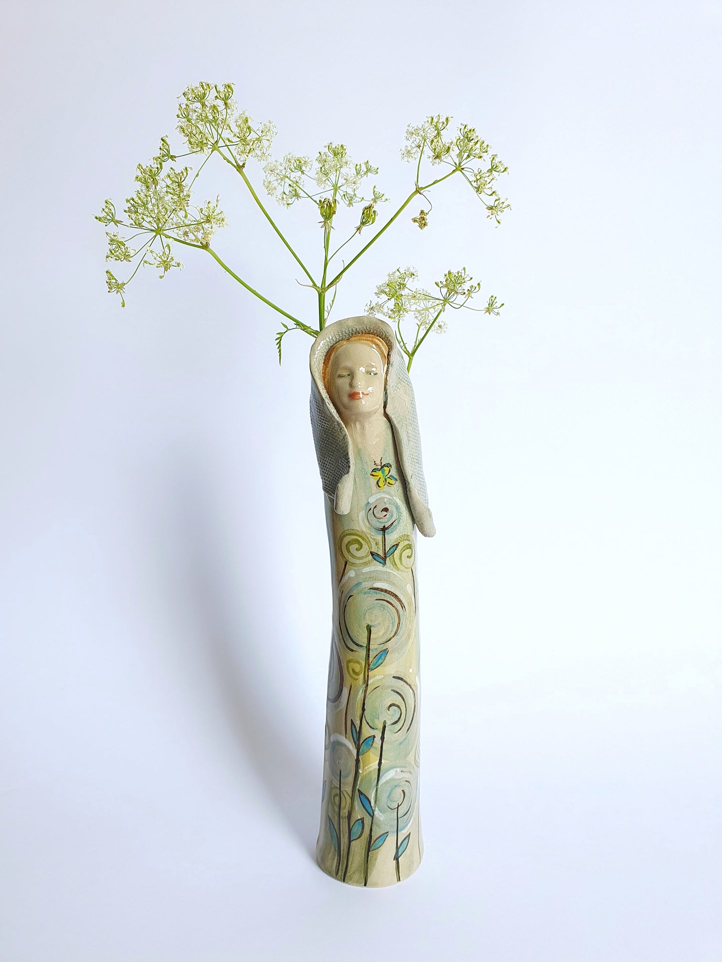 Country Girls Bud Vases - Ceramic Connoisseur